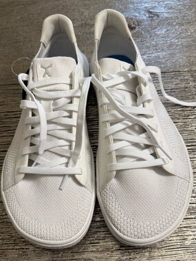 Flux Adapt Knit Trainers Men's  size 10 Women’s 11.5